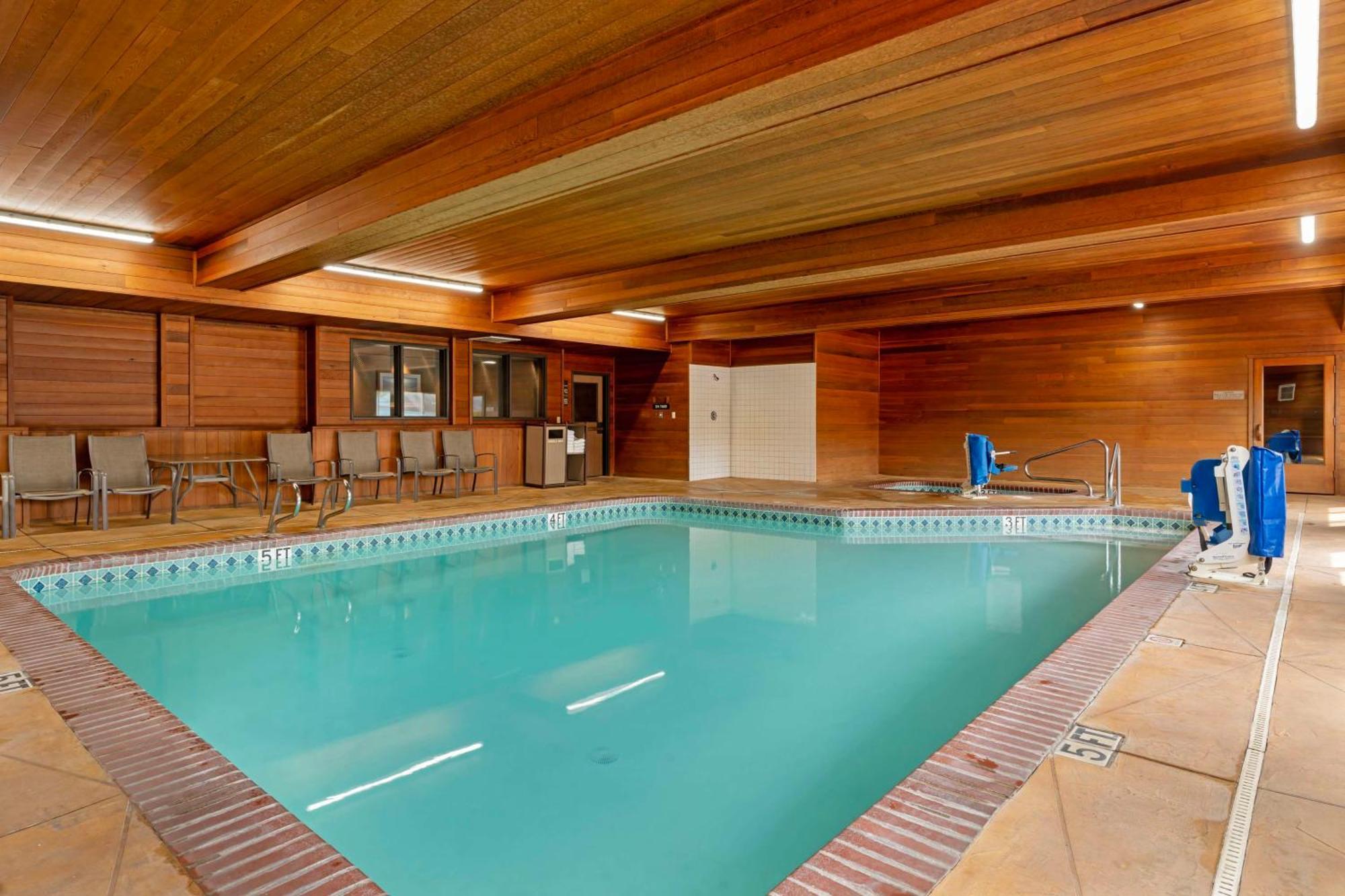 טרוטדייל Best Western Cascade Inn & Suites מראה חיצוני תמונה